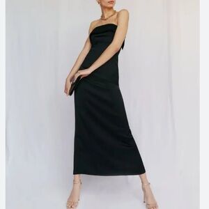 NWT Reformation Johan Satin Black Bandeau Midi Dress. Size 6